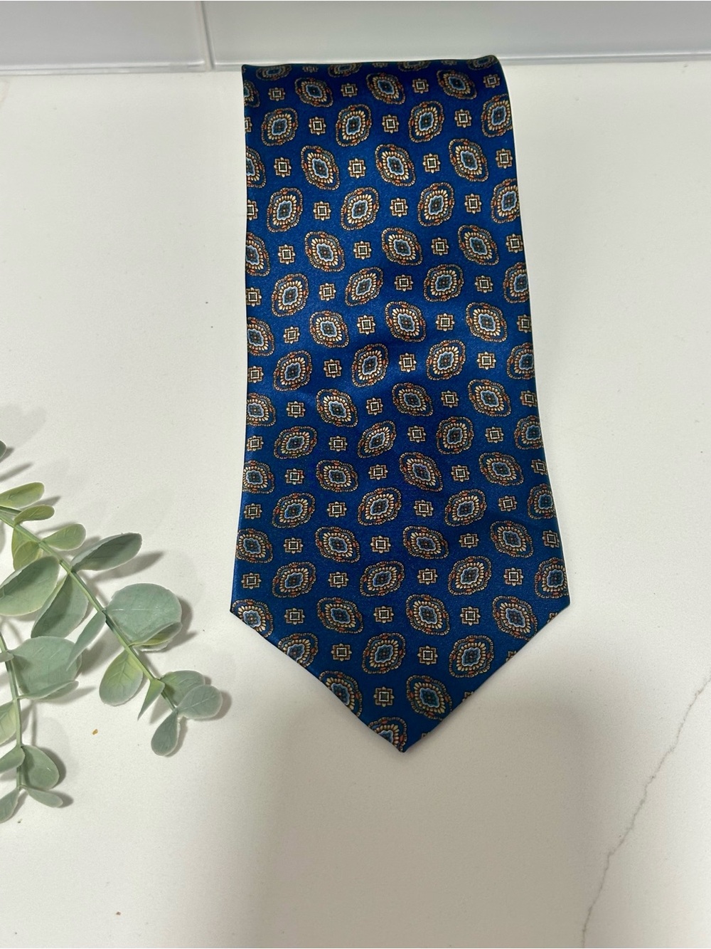 Vintage Museum Artifacts Men's Tie 100% Silk Hand Made Royal Blue Tie